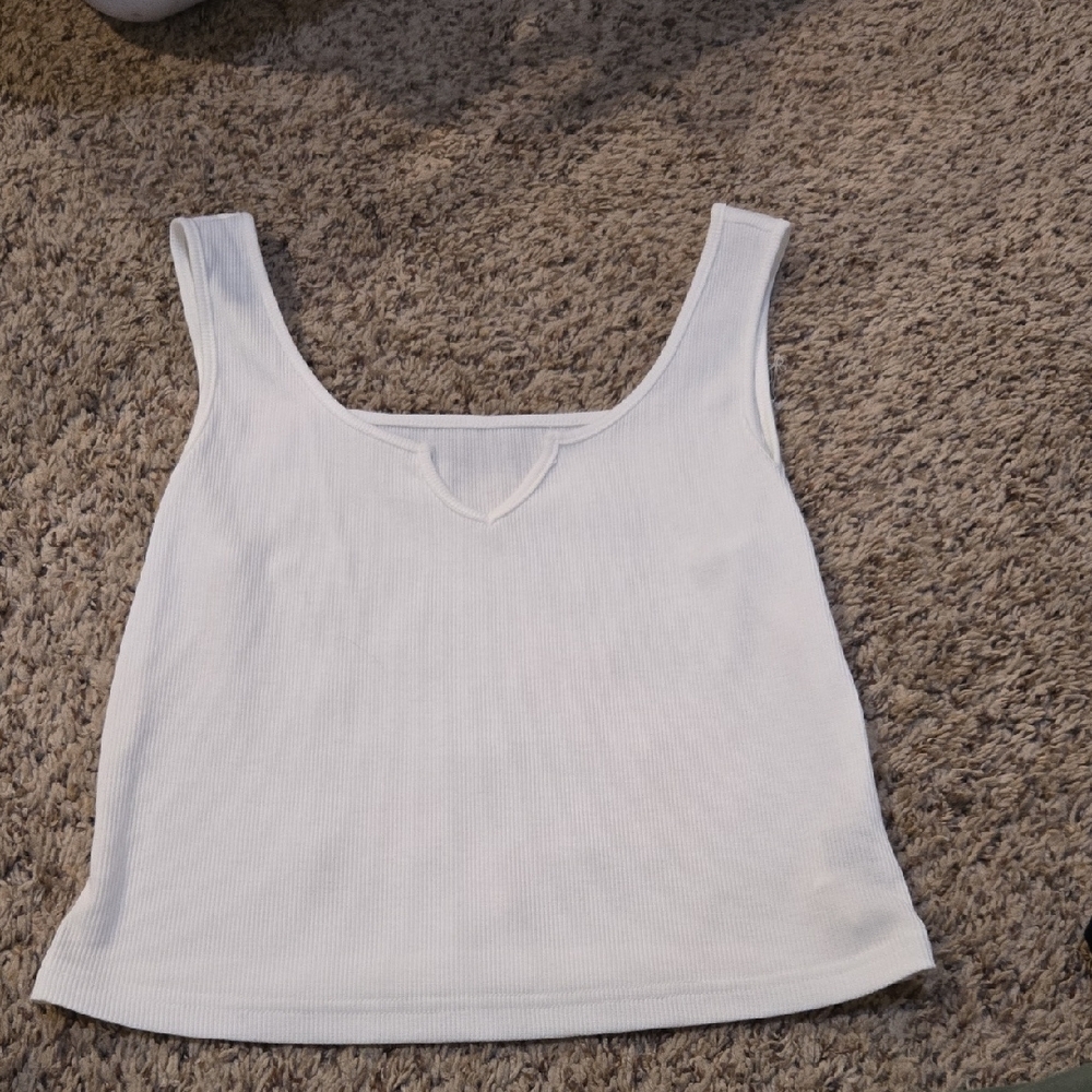 SHEIN White Ribbed Notch Scoop Crop Tank